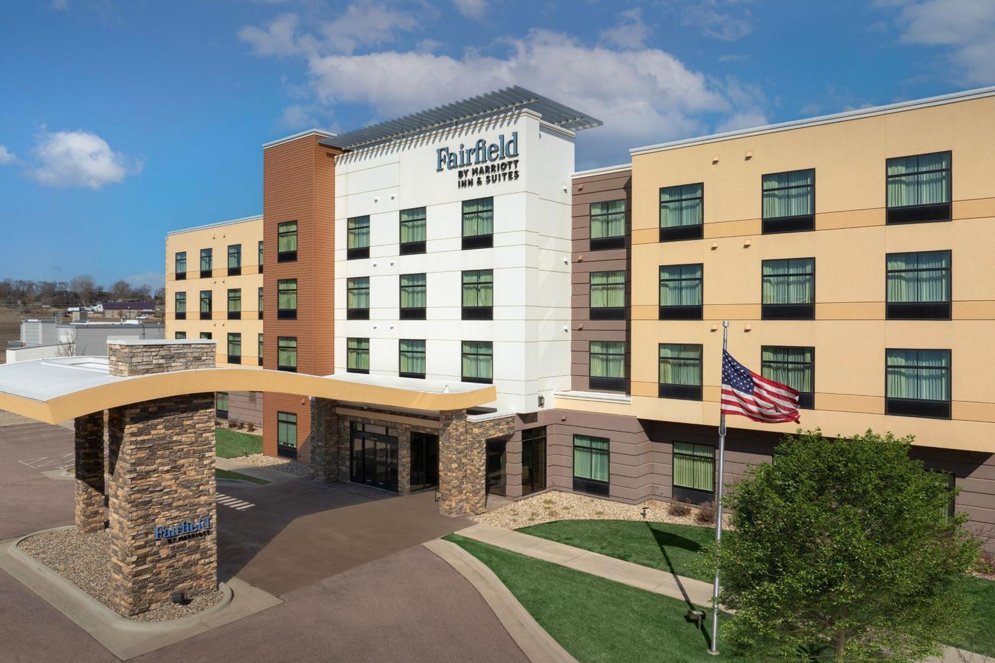 Fairfield Inn & Suites By Marriott Sioux Falls Airport Exterior photo